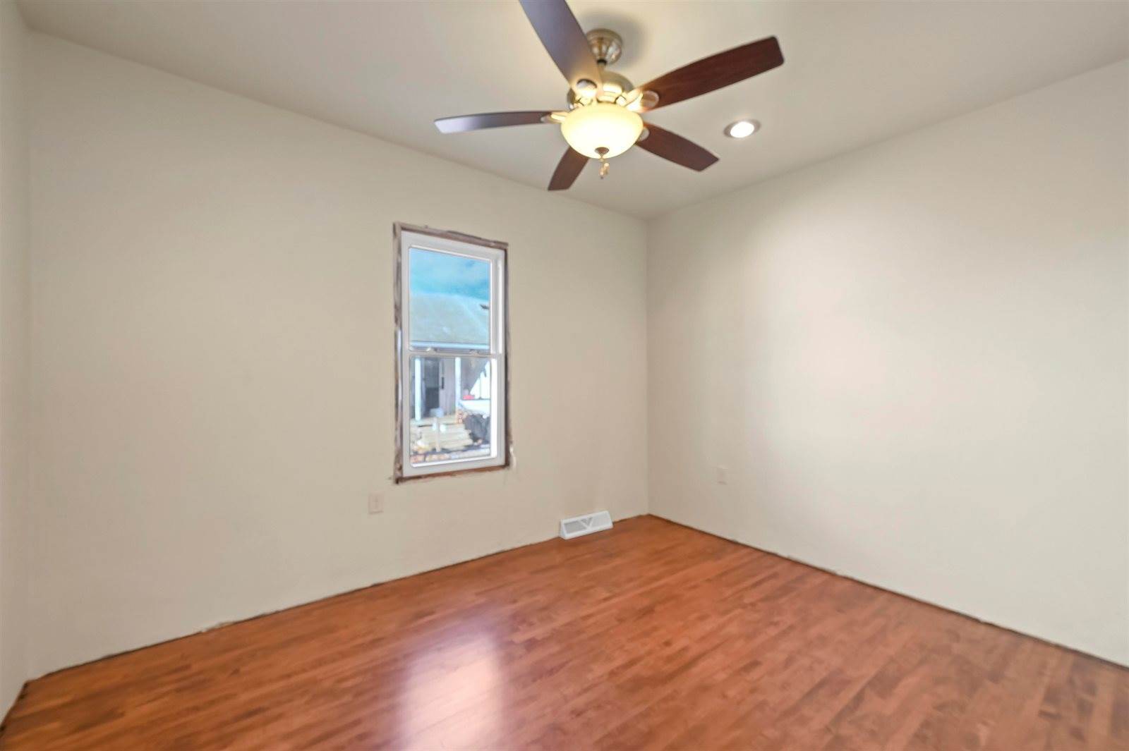 1331 Doty Street, Green Bay, WI 54301