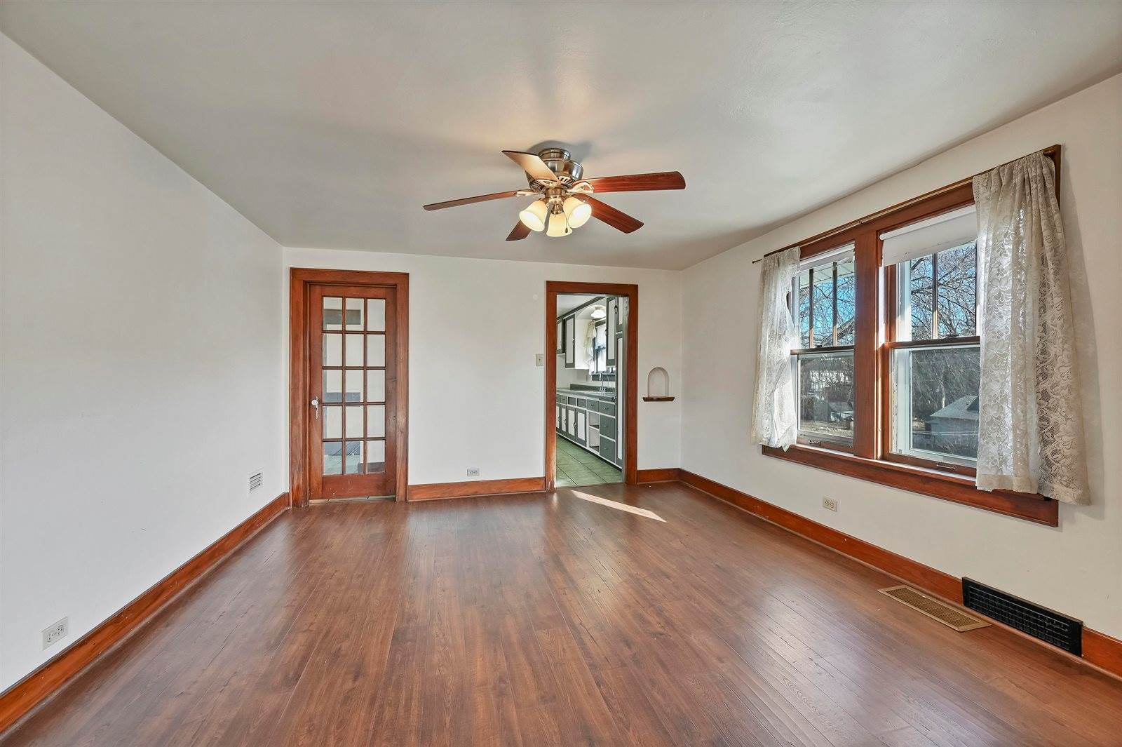 1331 Doty Street, Green Bay, WI 54301