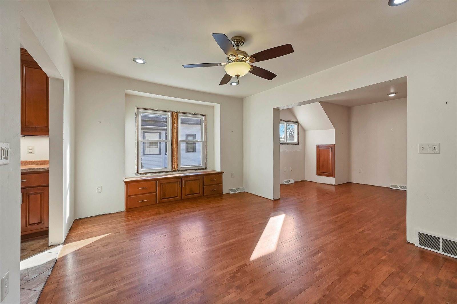 1331 Doty Street, Green Bay, WI 54301