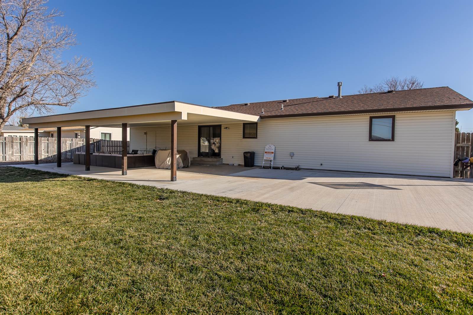 109 Verna Drive, Holcomb, KS 67851