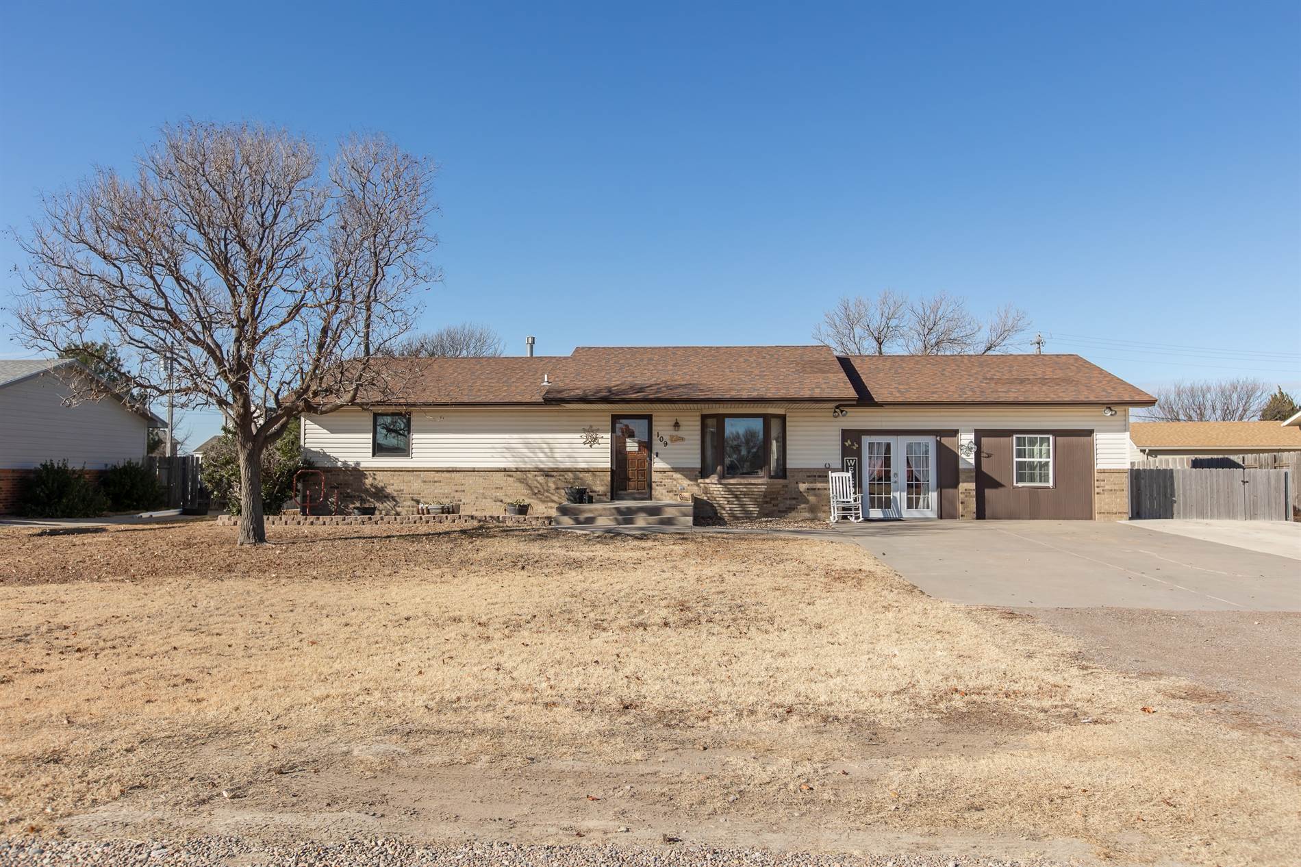 109 Verna Drive, Holcomb, KS 67851