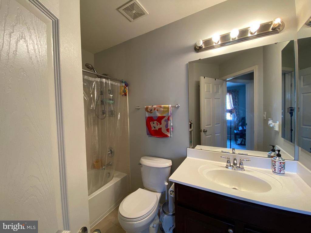 9402 Aston Villa, Ellicott City, MD 21042