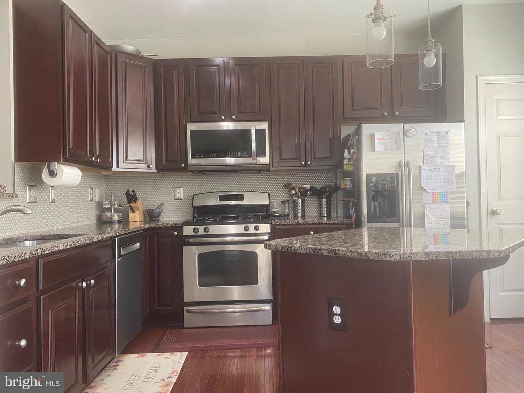 9402 Aston Villa, Ellicott City, MD 21042