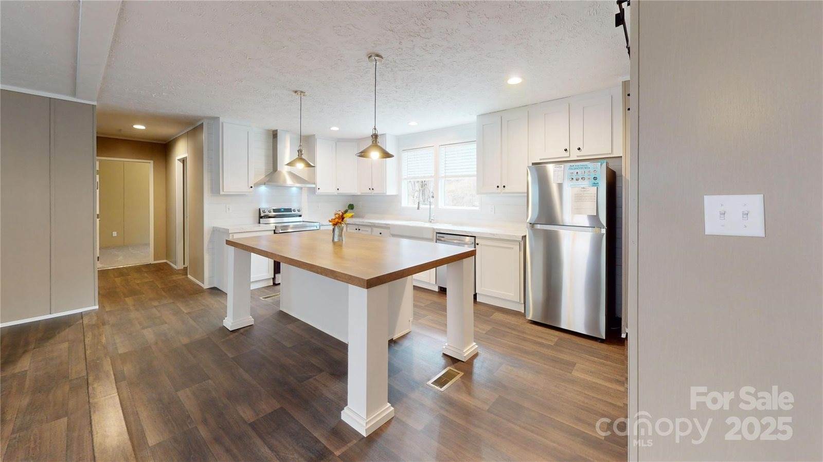 1542 Tillery Branch Road, Marshall, NC 28753