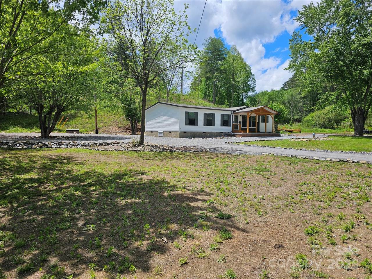 1542 Tillery Branch Road, Marshall, NC 28753