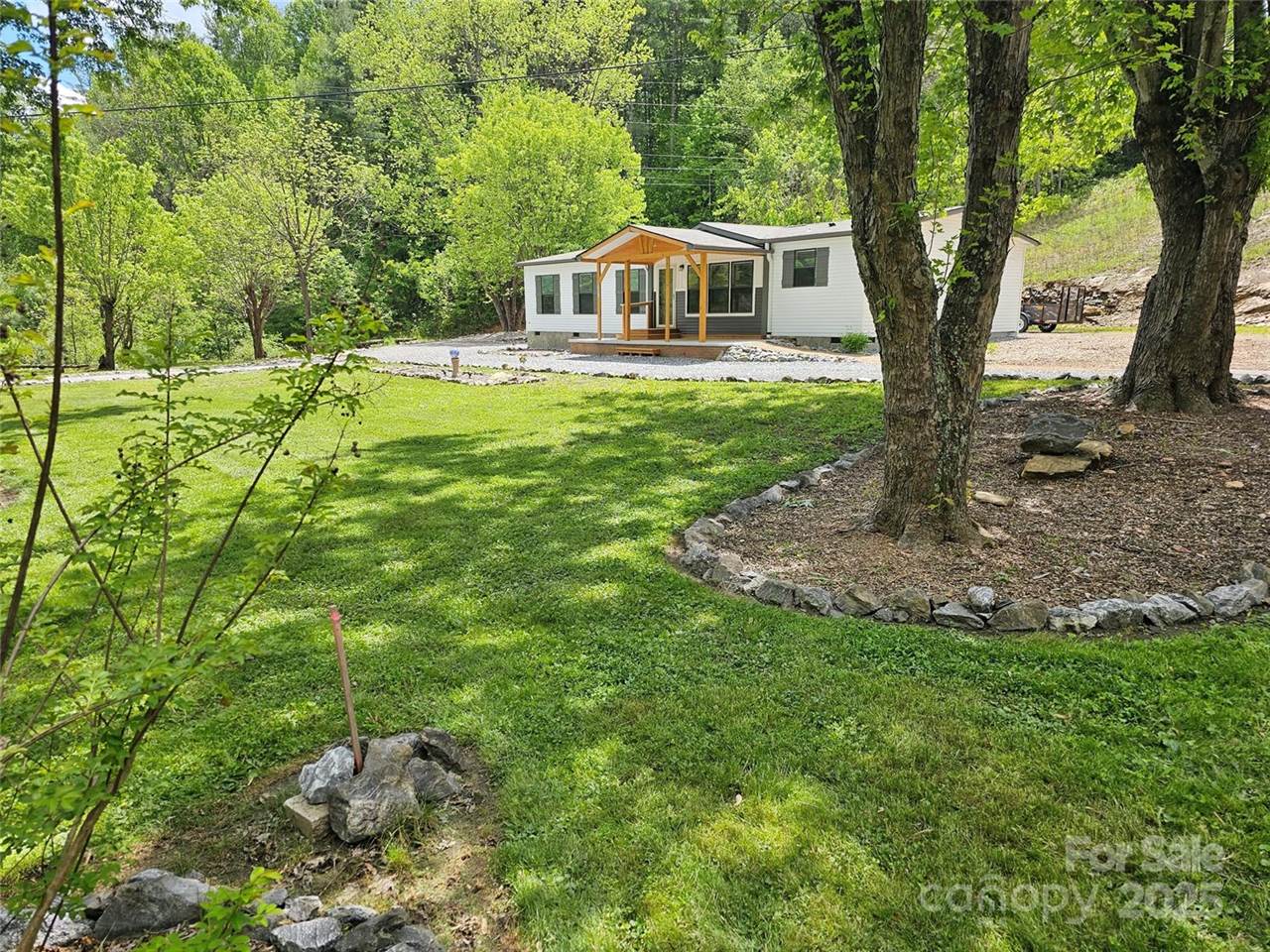 1542 Tillery Branch Road, Marshall, NC 28753