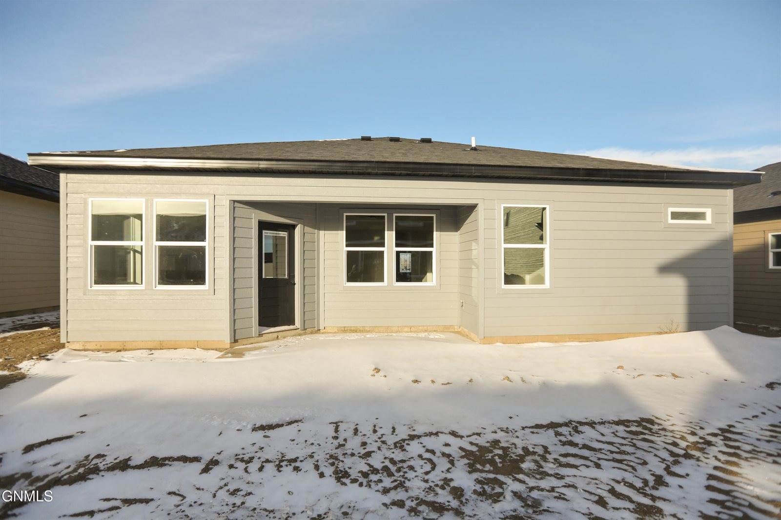 3329 34th Street West, Williston, ND 58801