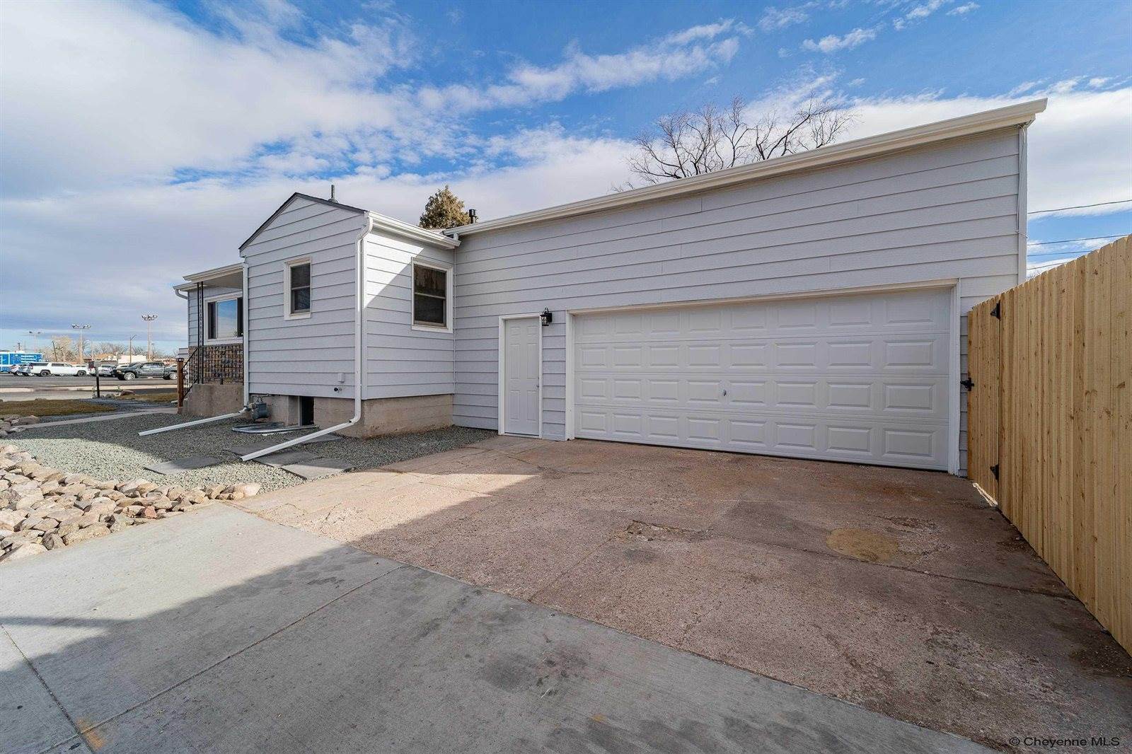 2601 East 13TH St, Cheyenne, WY 82001