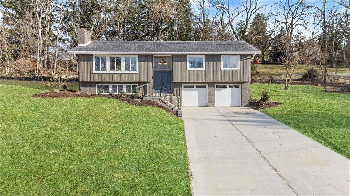 1186 Rolling Meadow Road, Upper Saint Clair, PA 15241