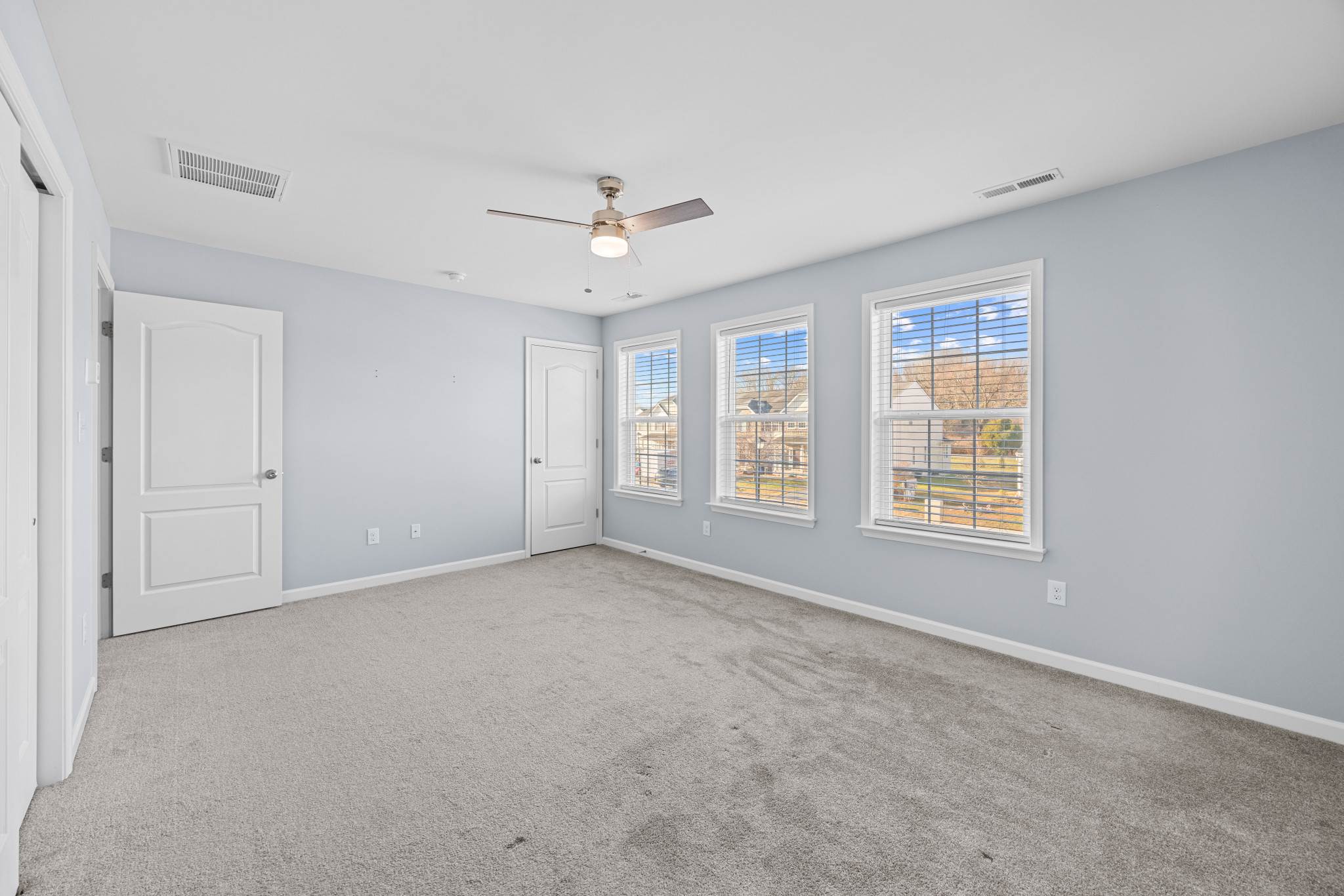 211 Tea Party Trl, Dover, DE 19901