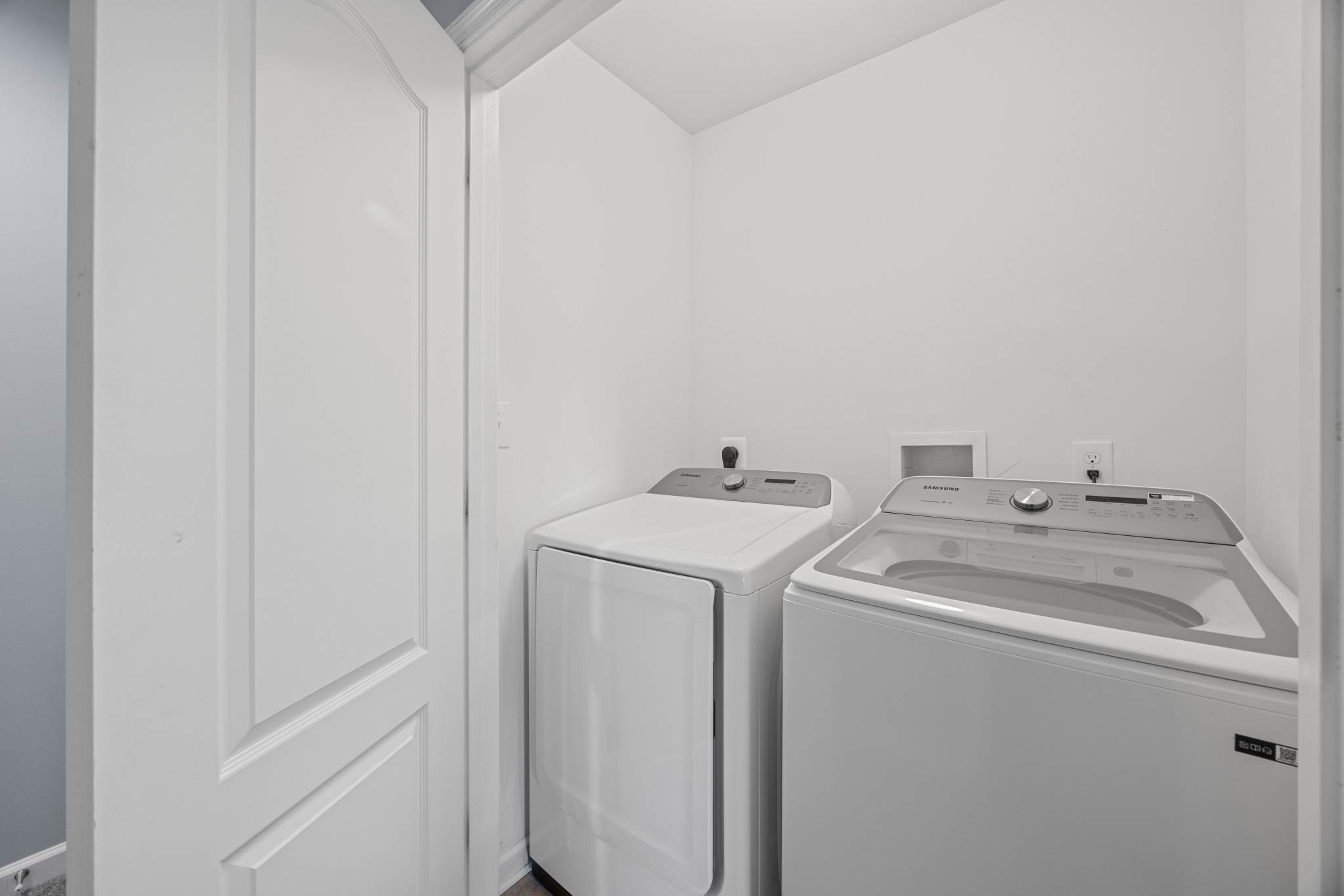 211 Tea Party Trl, Dover, DE 19901