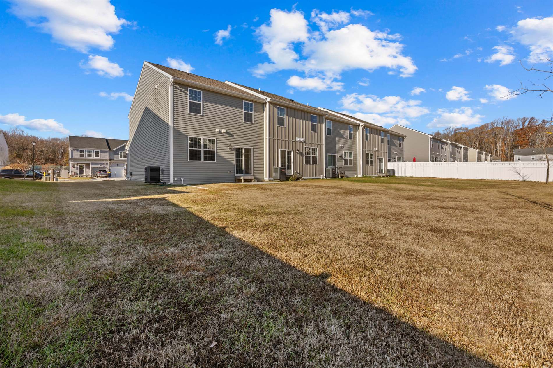 211 Tea Party Trl, Dover, DE 19901