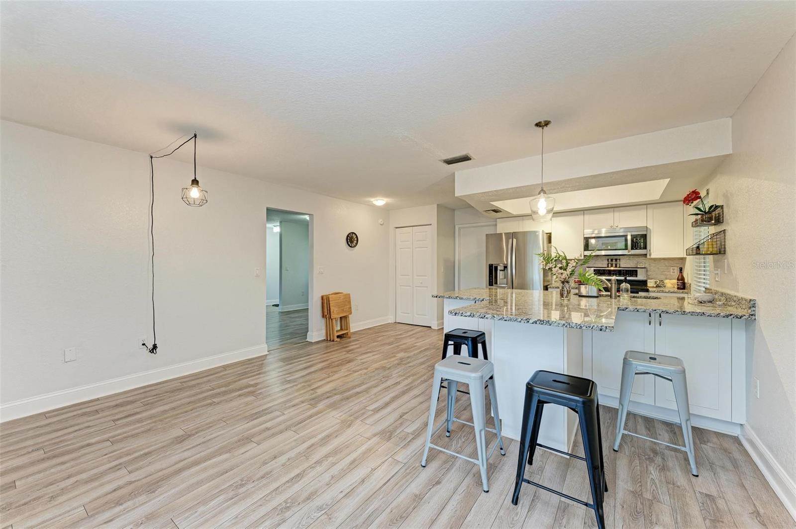 1477 Dogwood Drive, Sarasota, FL 34232