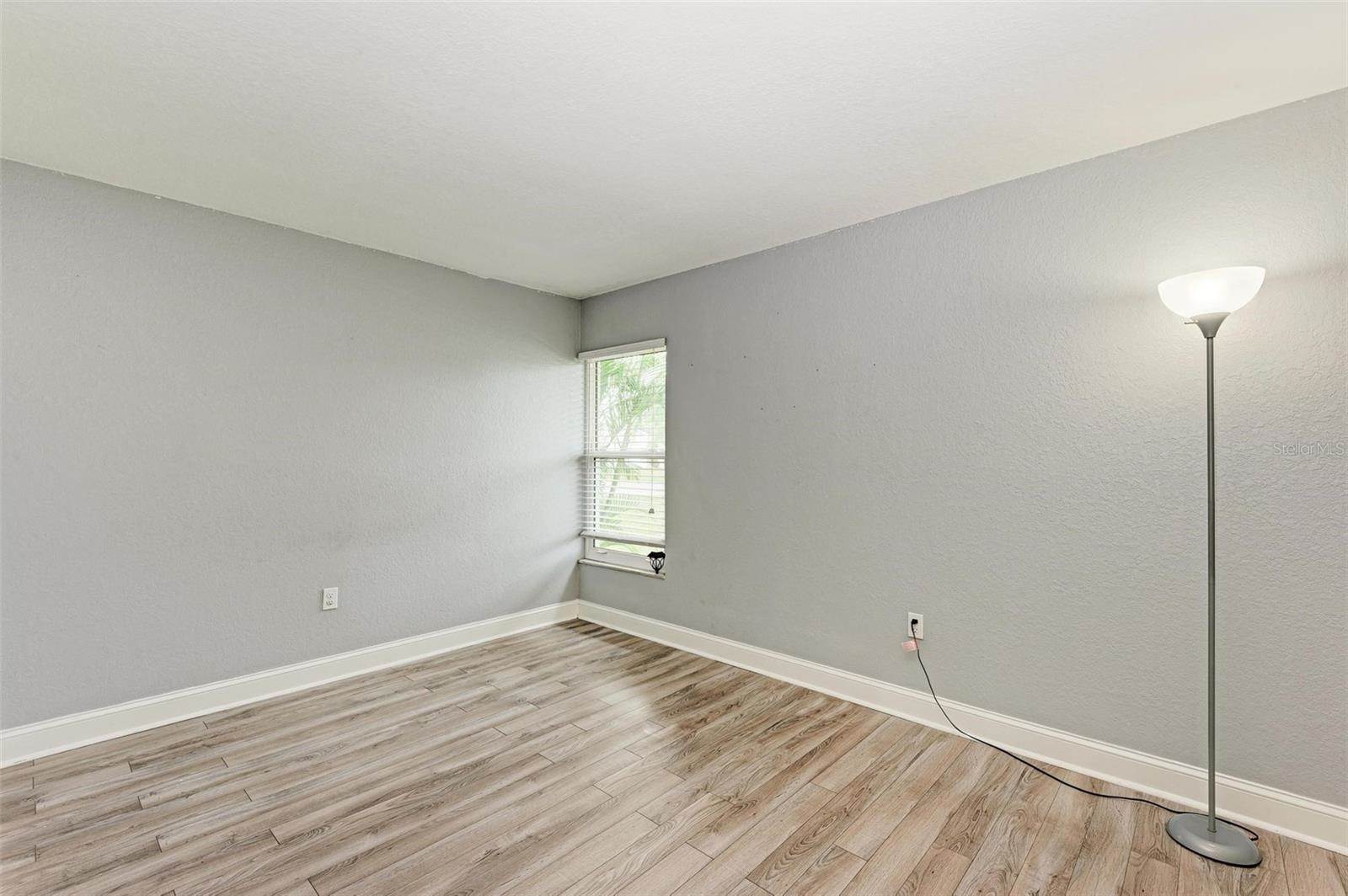 1477 Dogwood Drive, Sarasota, FL 34232