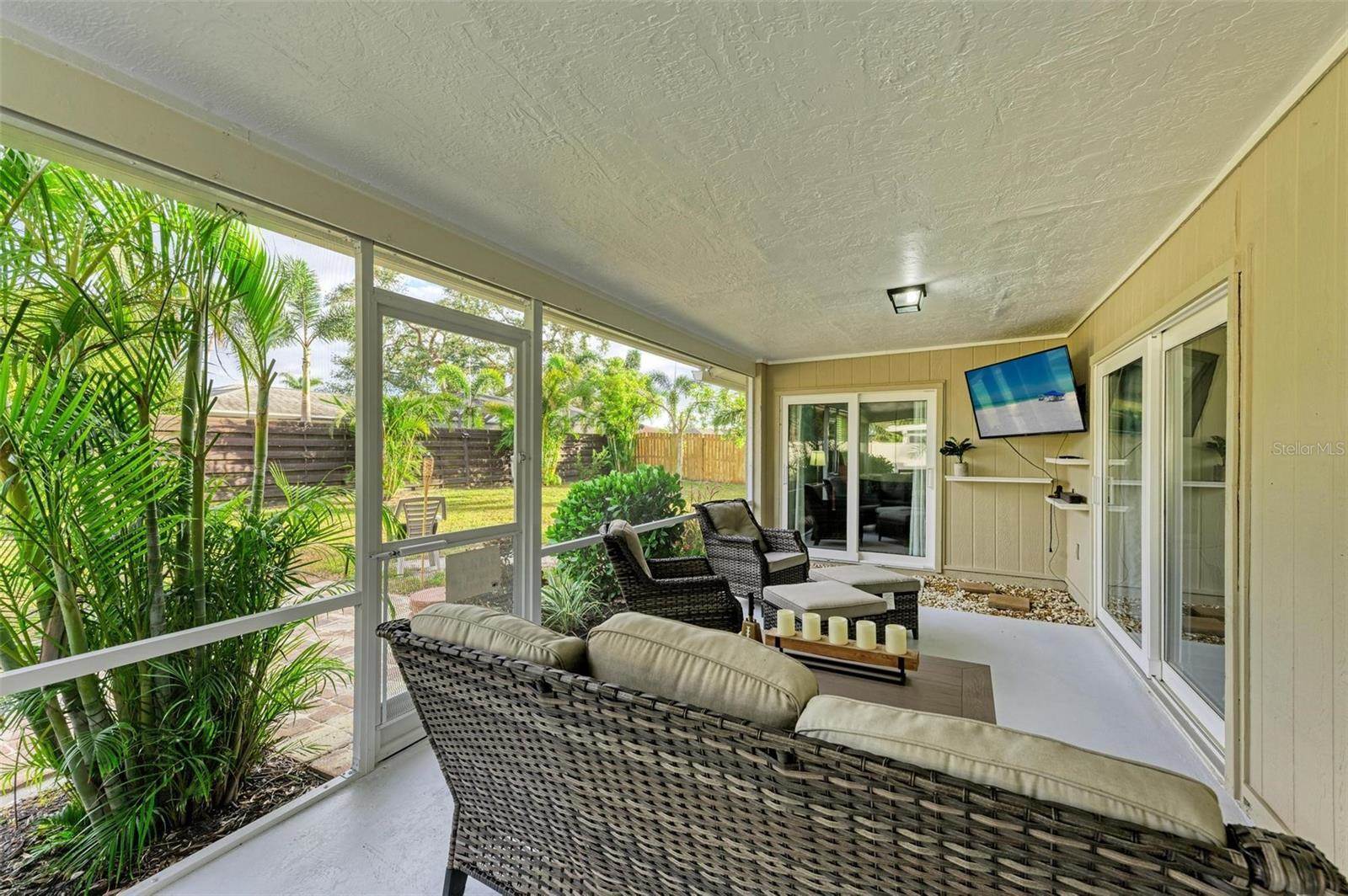 1477 Dogwood Drive, Sarasota, FL 34232