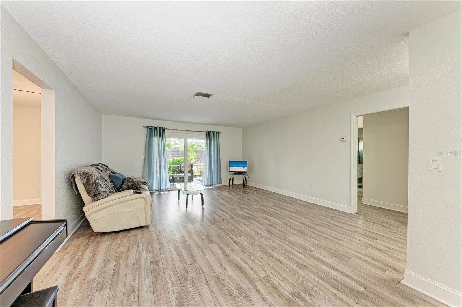 1477 Dogwood Drive, Sarasota, FL 34232