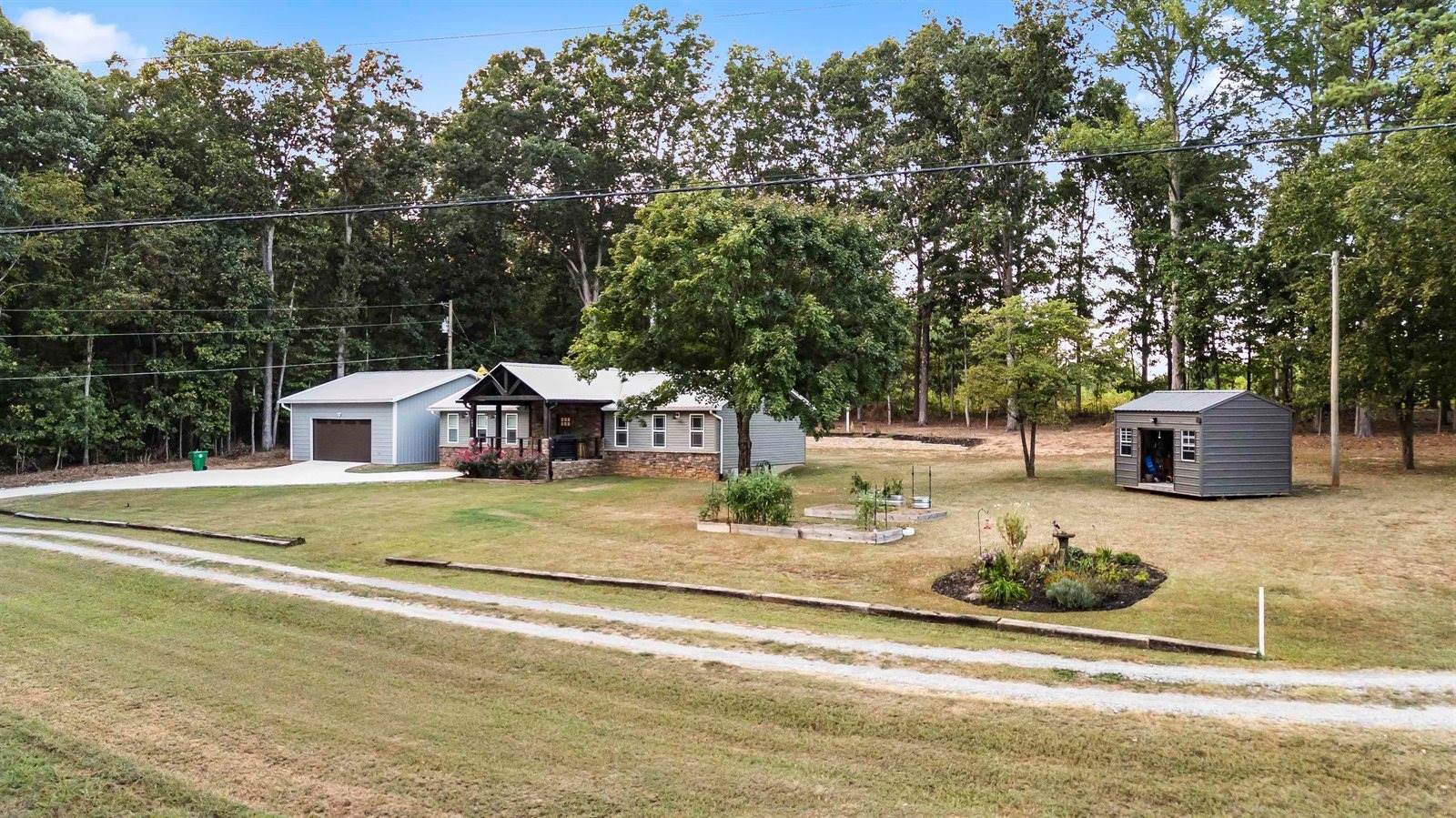 609 Schaeffel Rd, Cullman, AL 35055