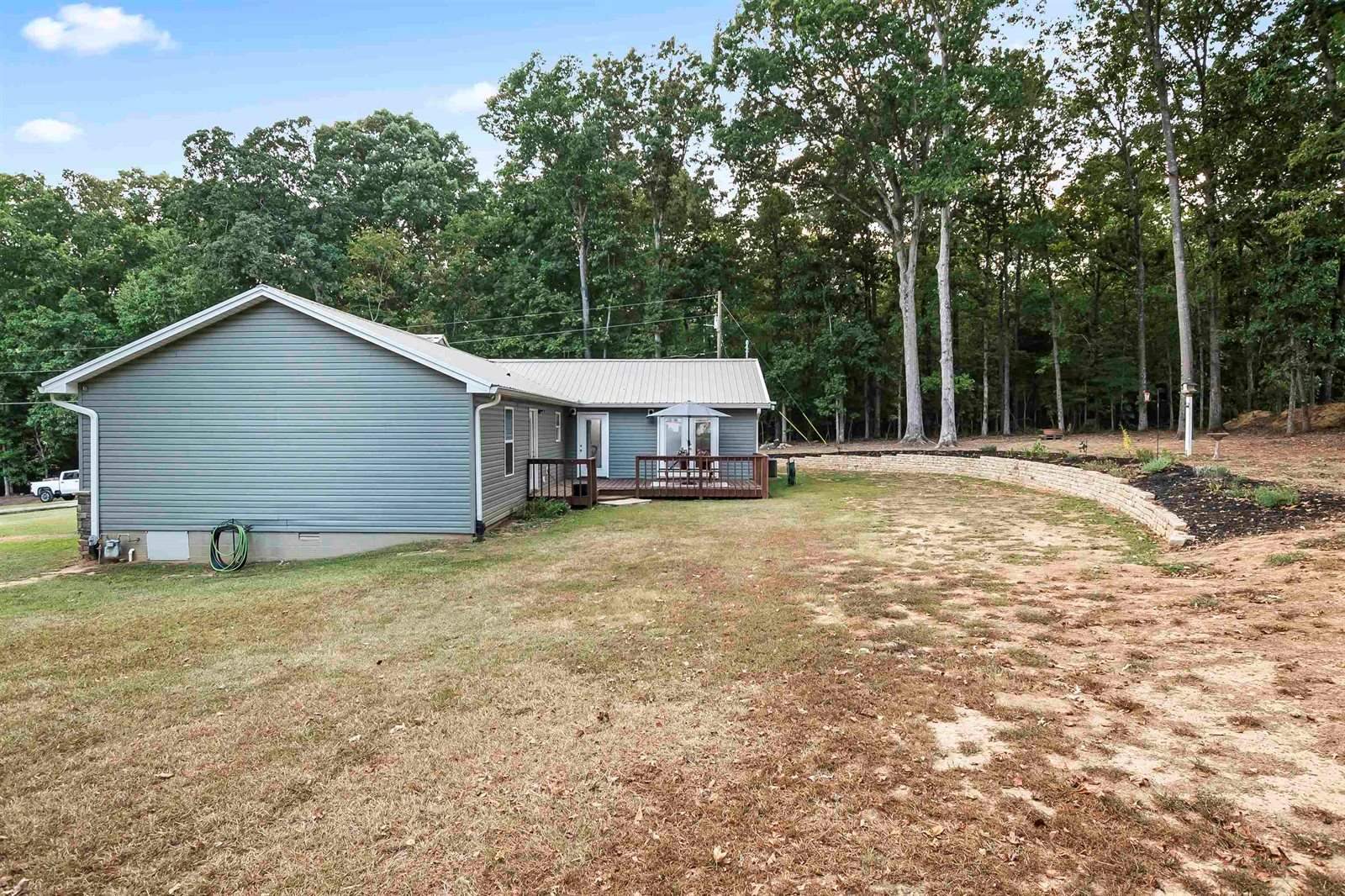 609 Schaeffel Rd, Cullman, AL 35055