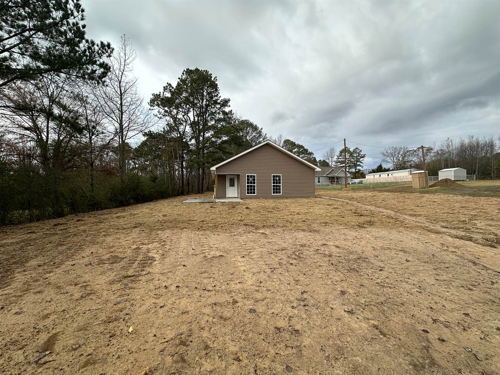 694 Co Rd 1447, Vinemont, AL 35179