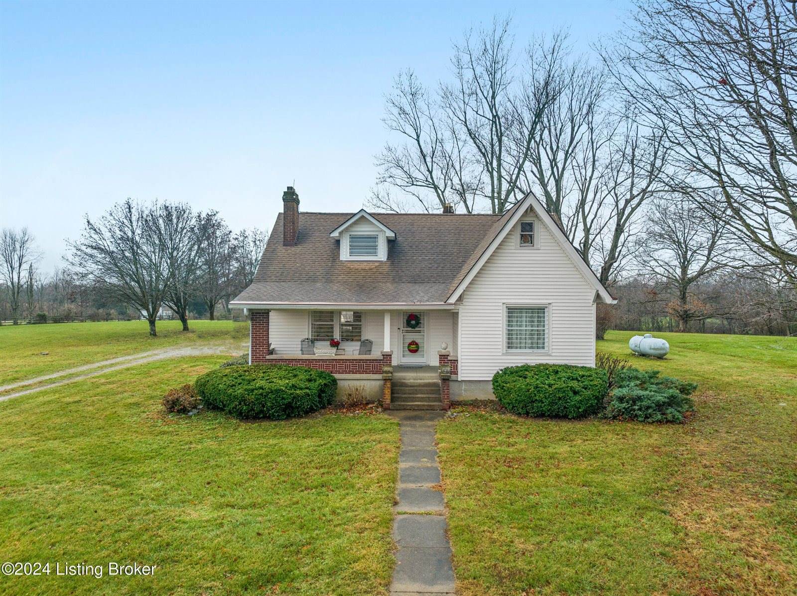 1756 Veechdale Rd, Simpsonville, KY 40067