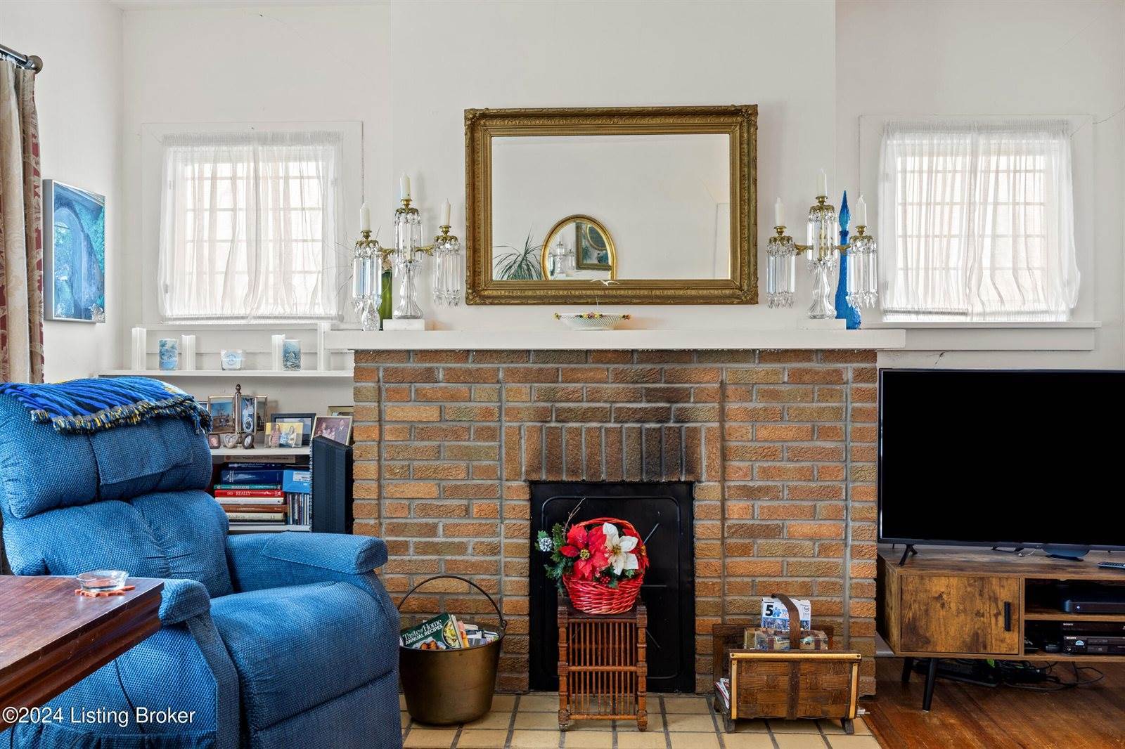 1756 Veechdale Rd, Simpsonville, KY 40067