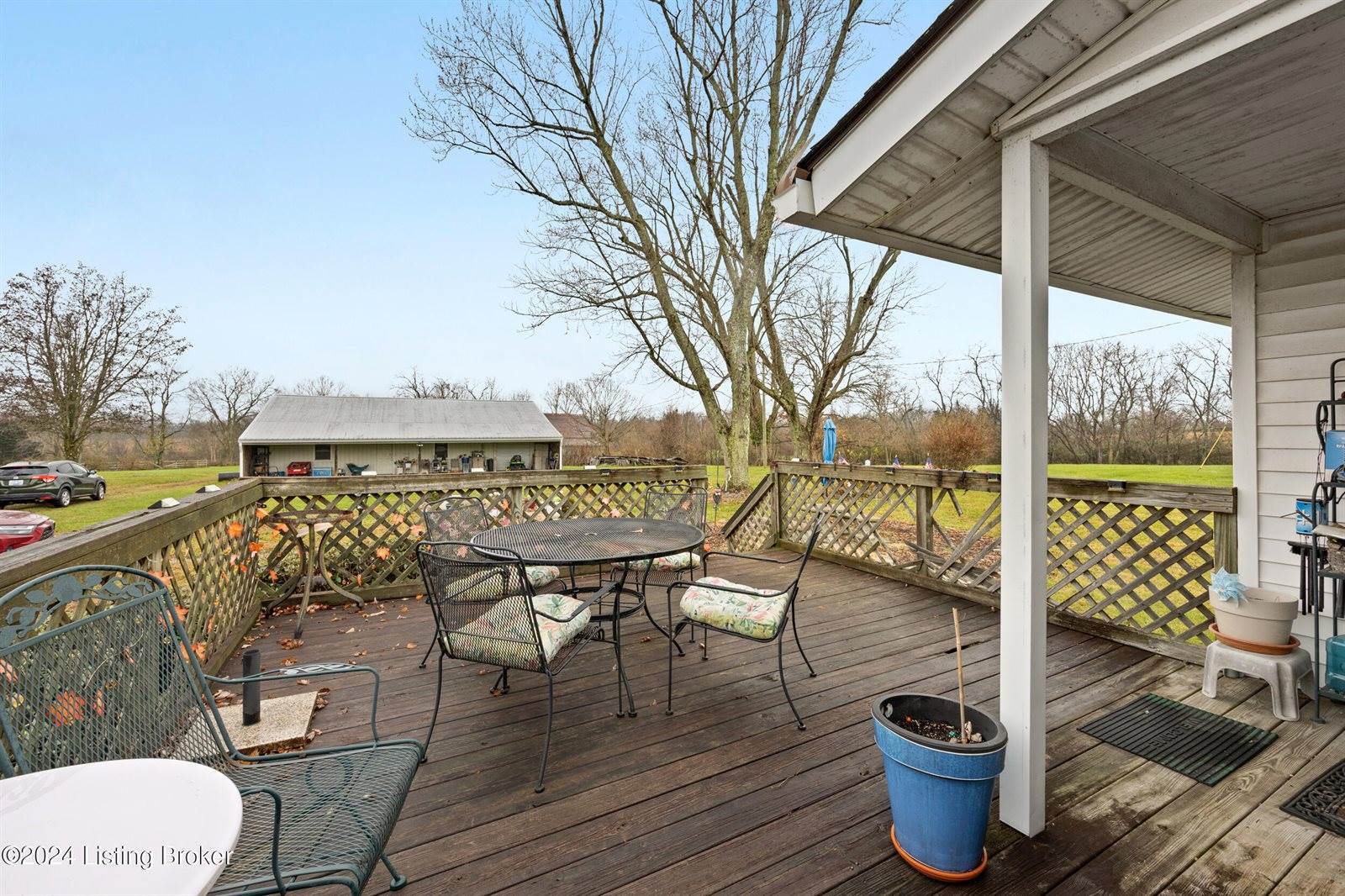 1756 Veechdale Rd, Simpsonville, KY 40067