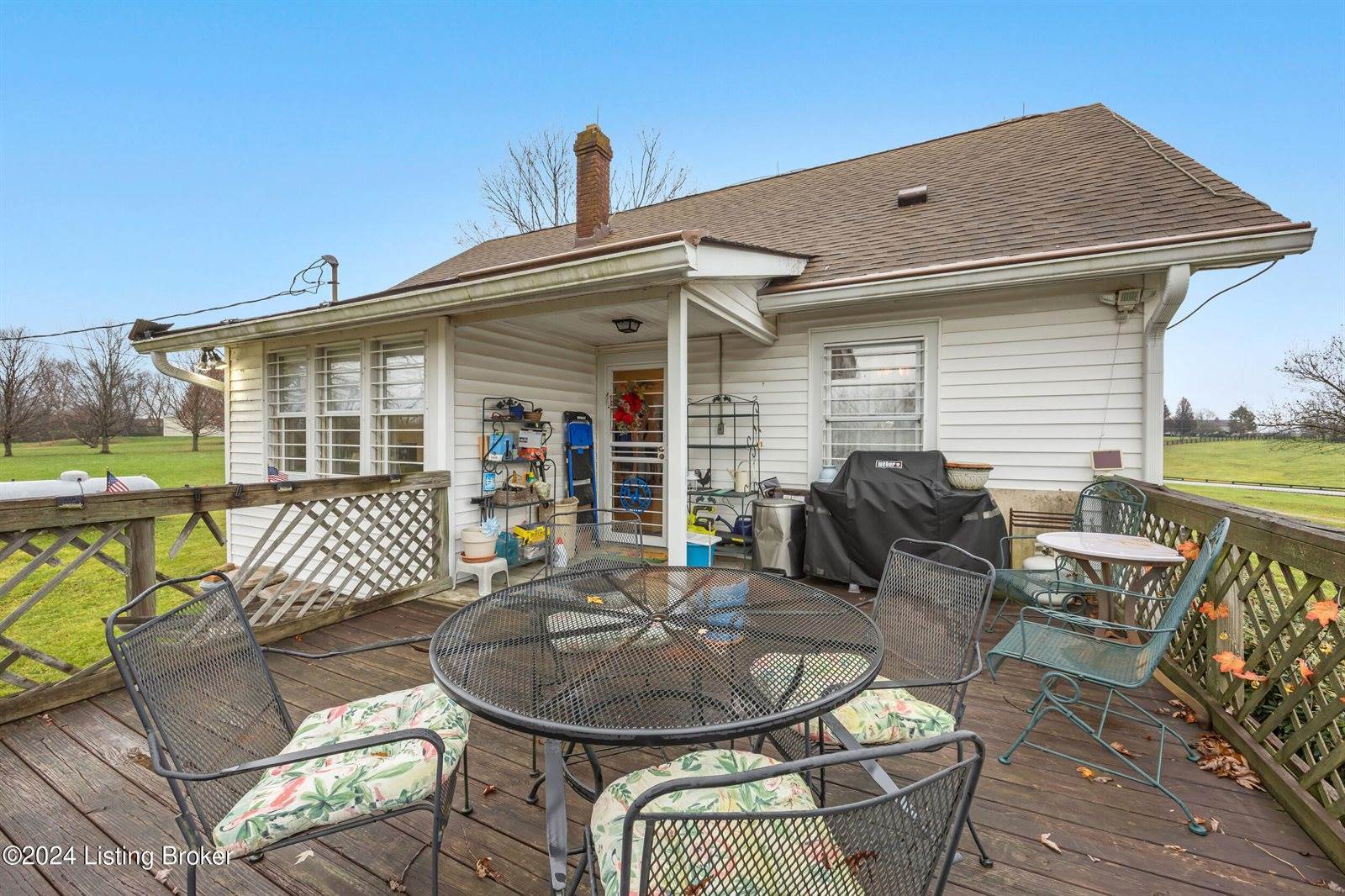 1756 Veechdale Rd, Simpsonville, KY 40067