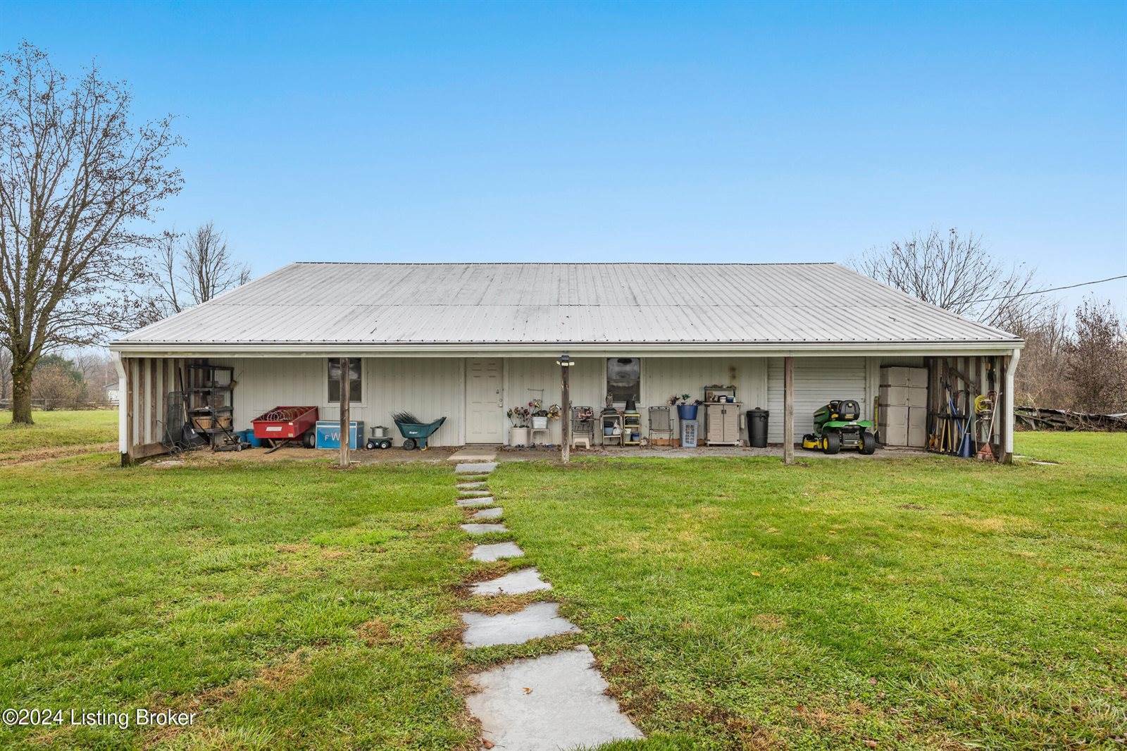 1756 Veechdale Rd, Simpsonville, KY 40067