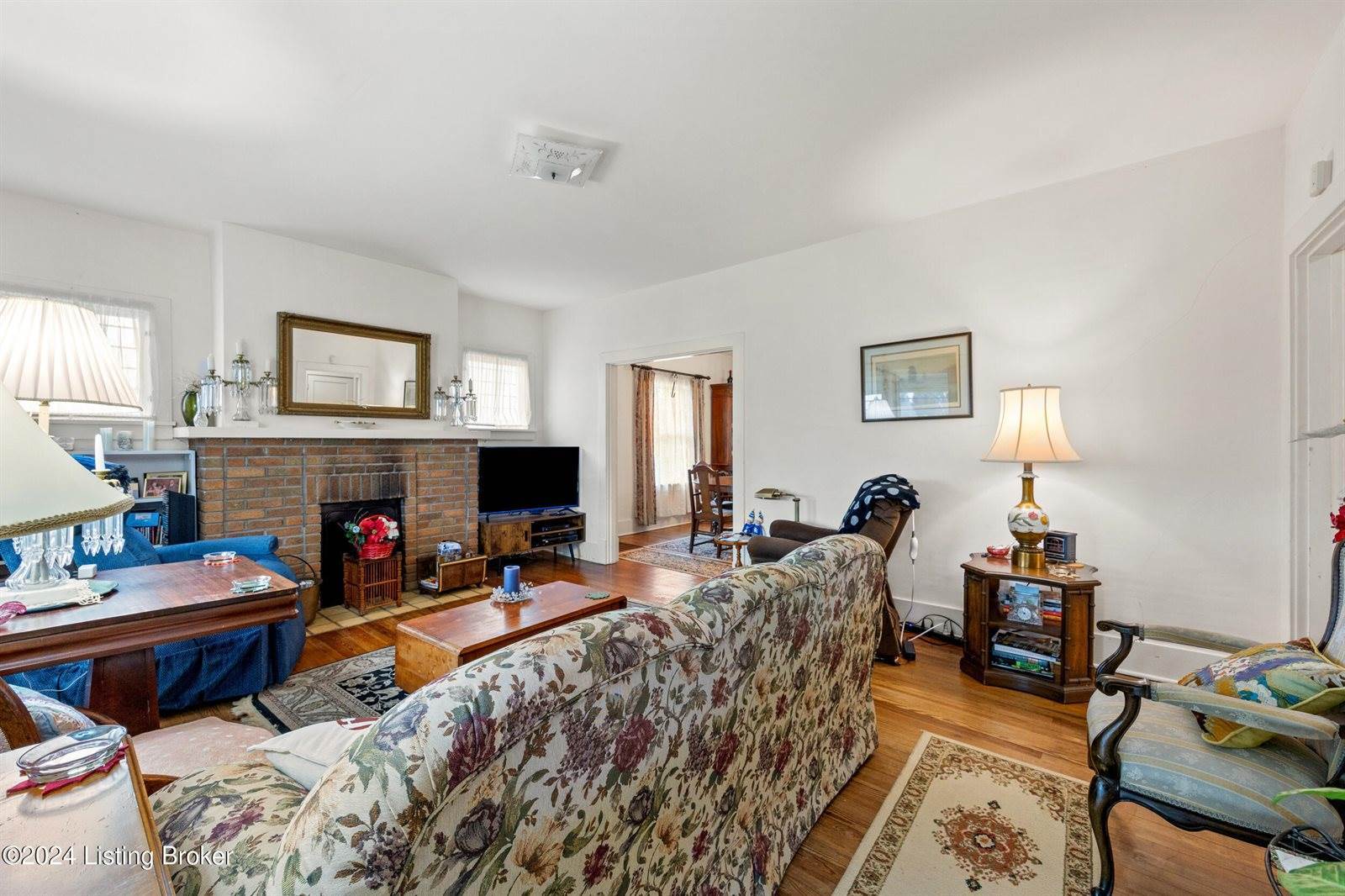 1756 Veechdale Rd, Simpsonville, KY 40067