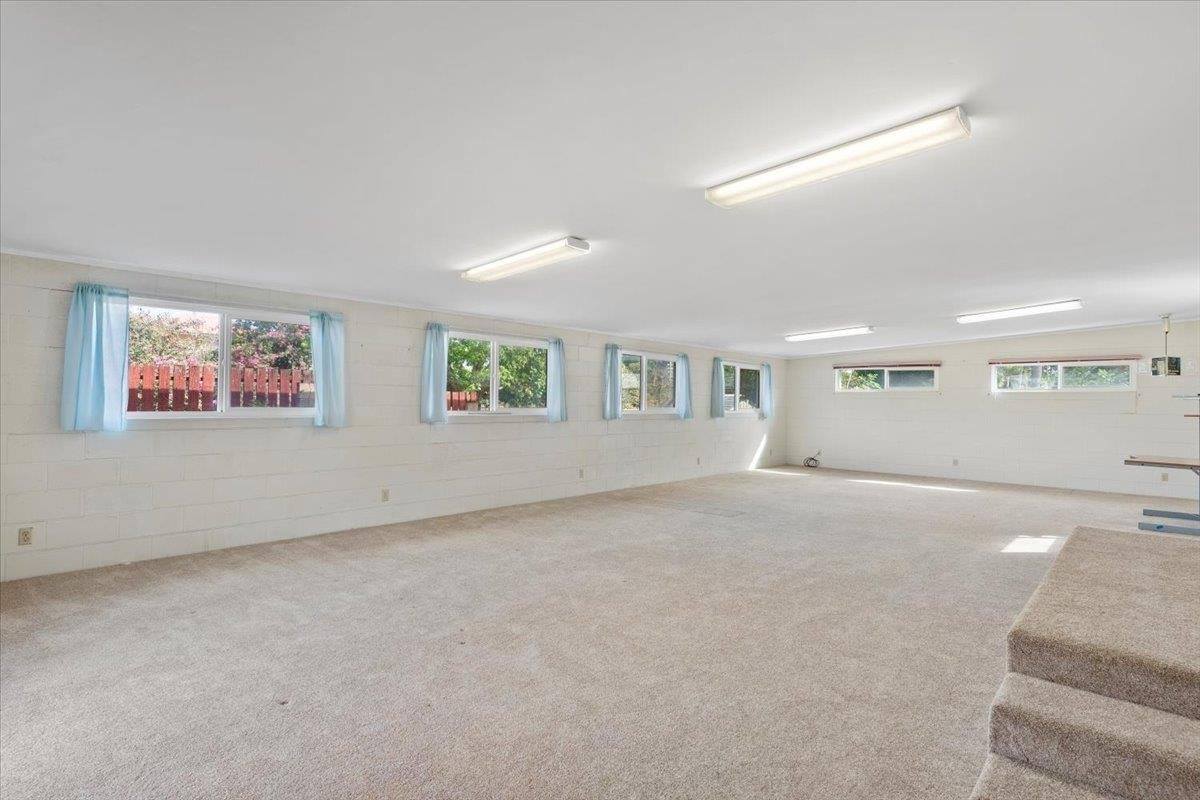 1890 Makahala Pl, Wailuku, HI 96793