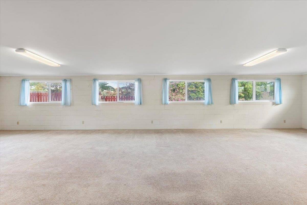 1890 Makahala Pl, Wailuku, HI 96793