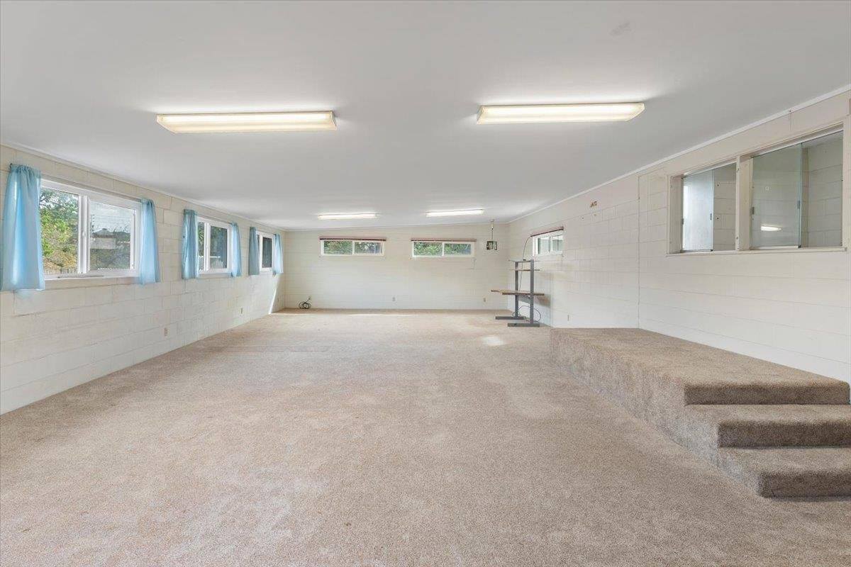 1890 Makahala Pl, Wailuku, HI 96793