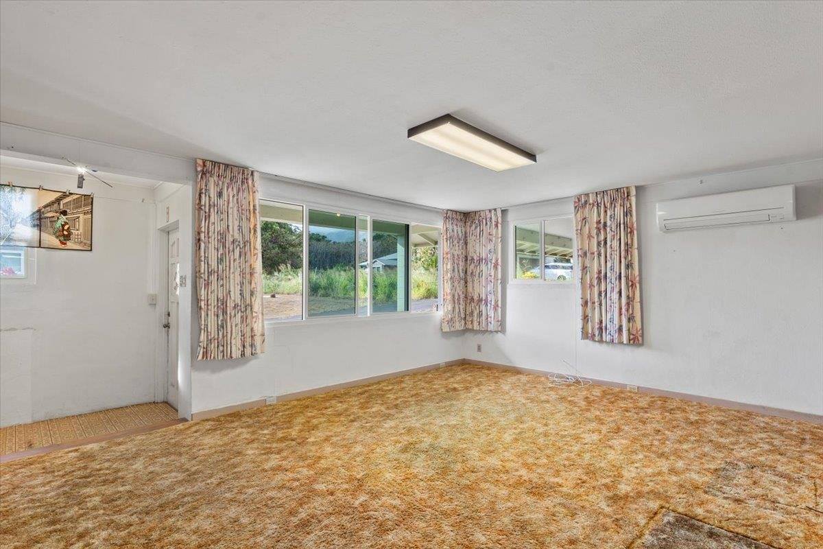 1890 Makahala Pl, Wailuku, HI 96793