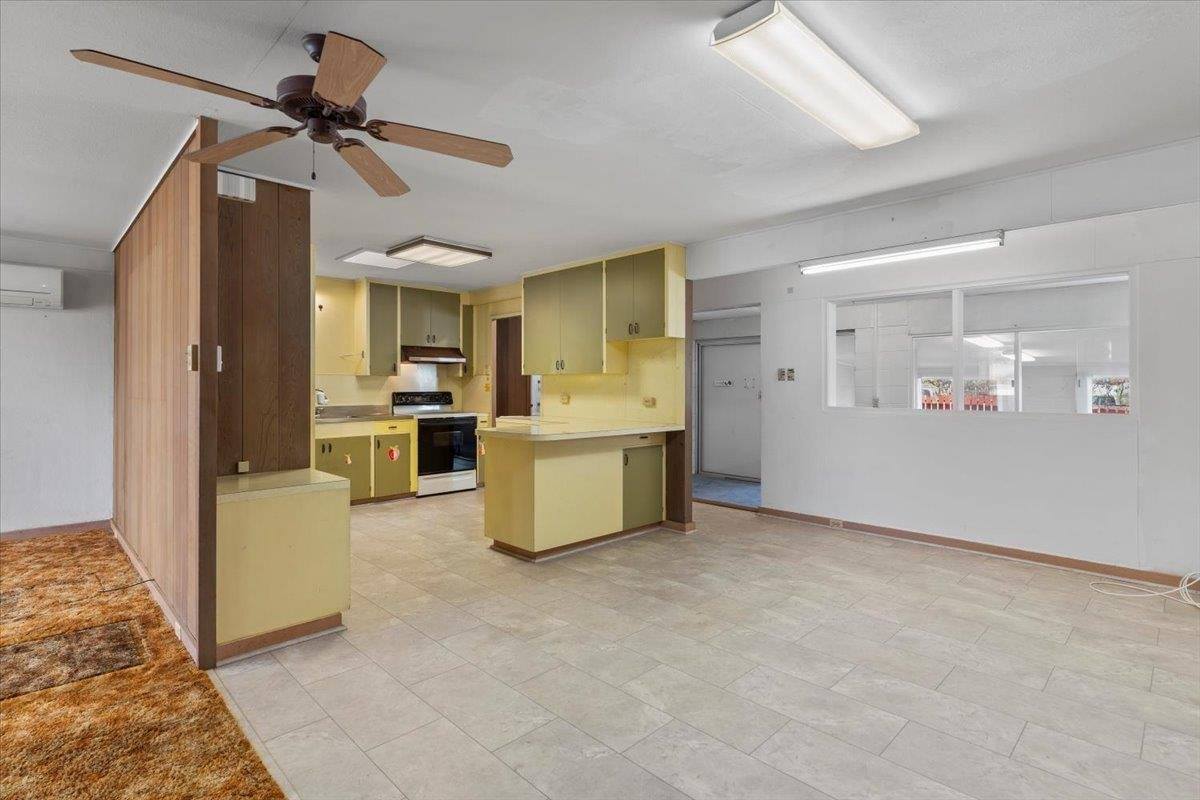 1890 Makahala Pl, Wailuku, HI 96793