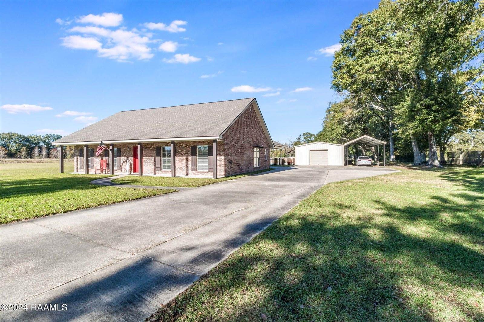 1328 West Gloria Switch Road, Carencro, LA 70520