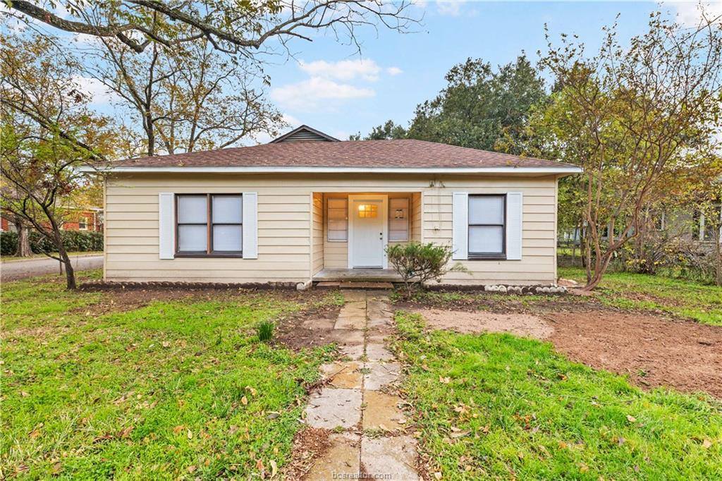 1215 Ursuline Avenue, Bryan, TX 77803