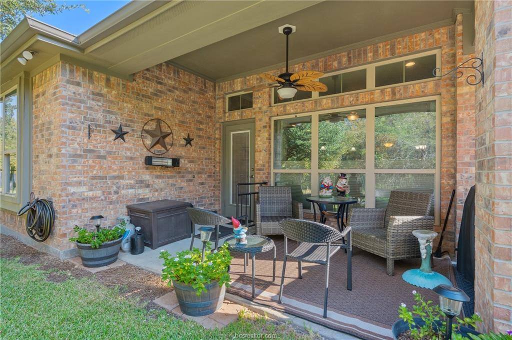 1744 Twin Pond Circle, College Station, TX 77845