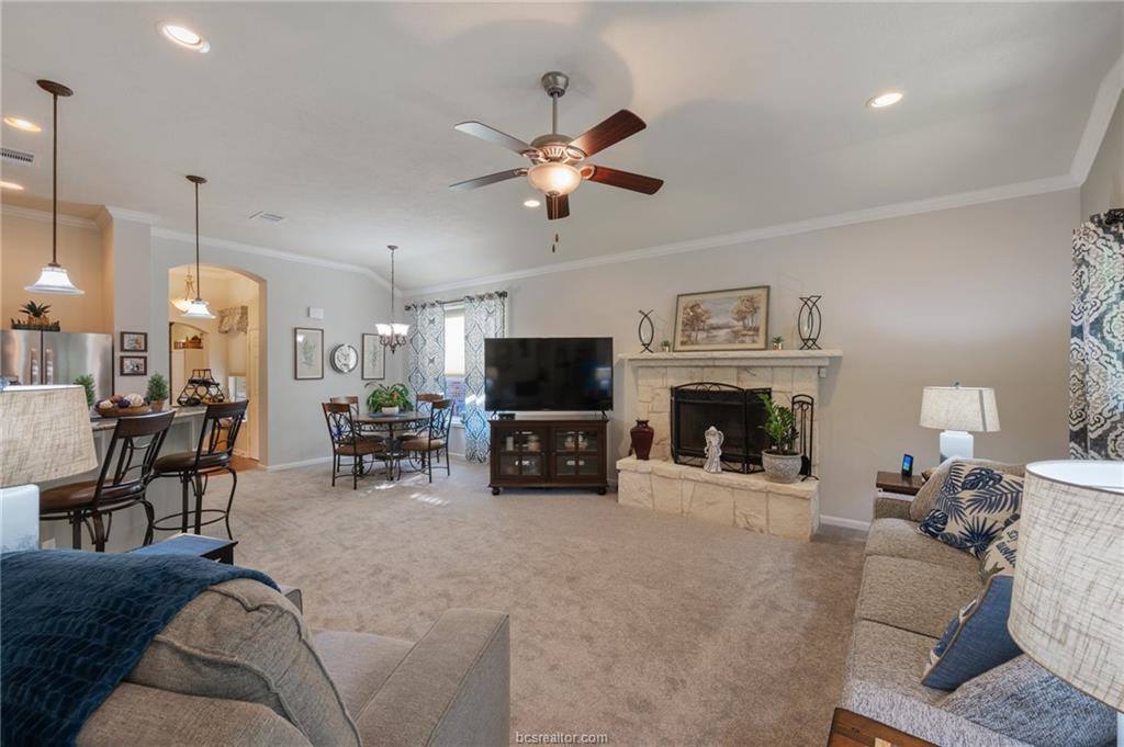 1744 Twin Pond Circle, College Station, TX 77845