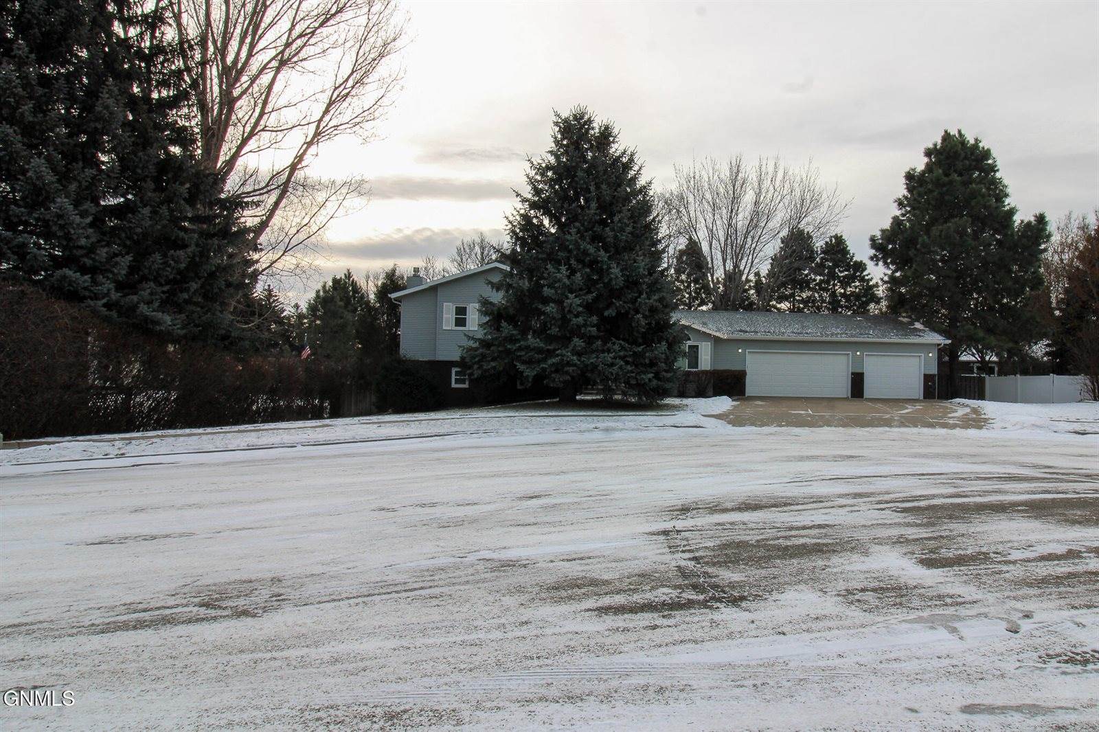 807 Browning Avenue, Bismarck, ND 58503