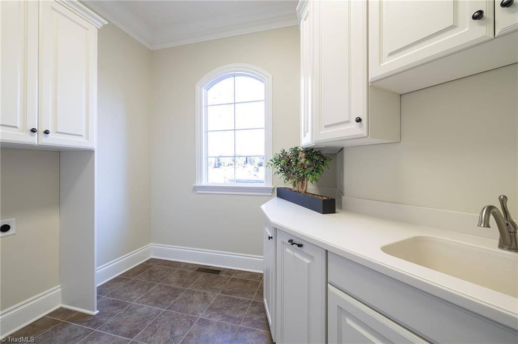 429 Wesley Park Drive, Kernersville, NC 27284