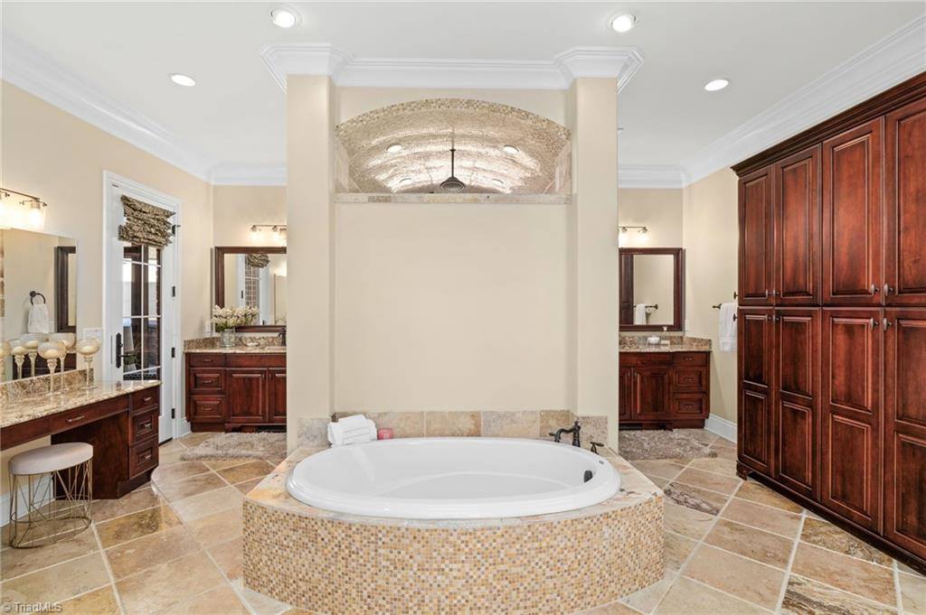 429 Wesley Park Drive, Kernersville, NC 27284