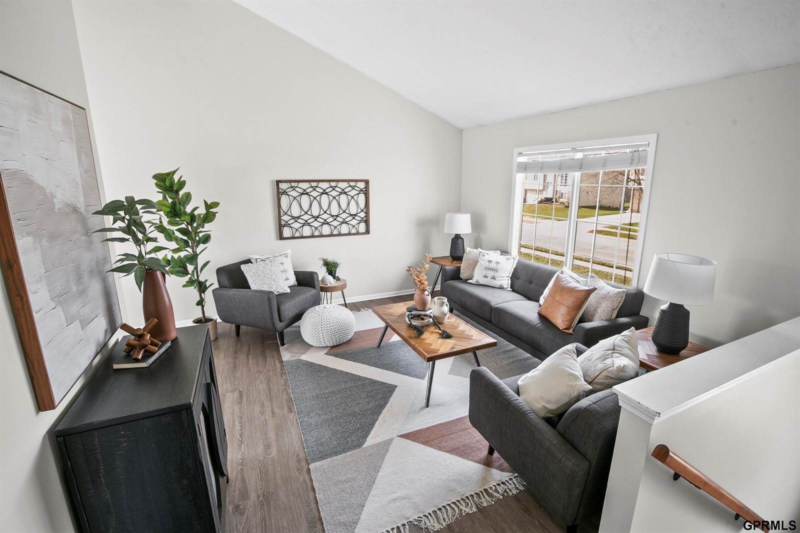 11007 South 17th Street, Bellevue, NE 68123