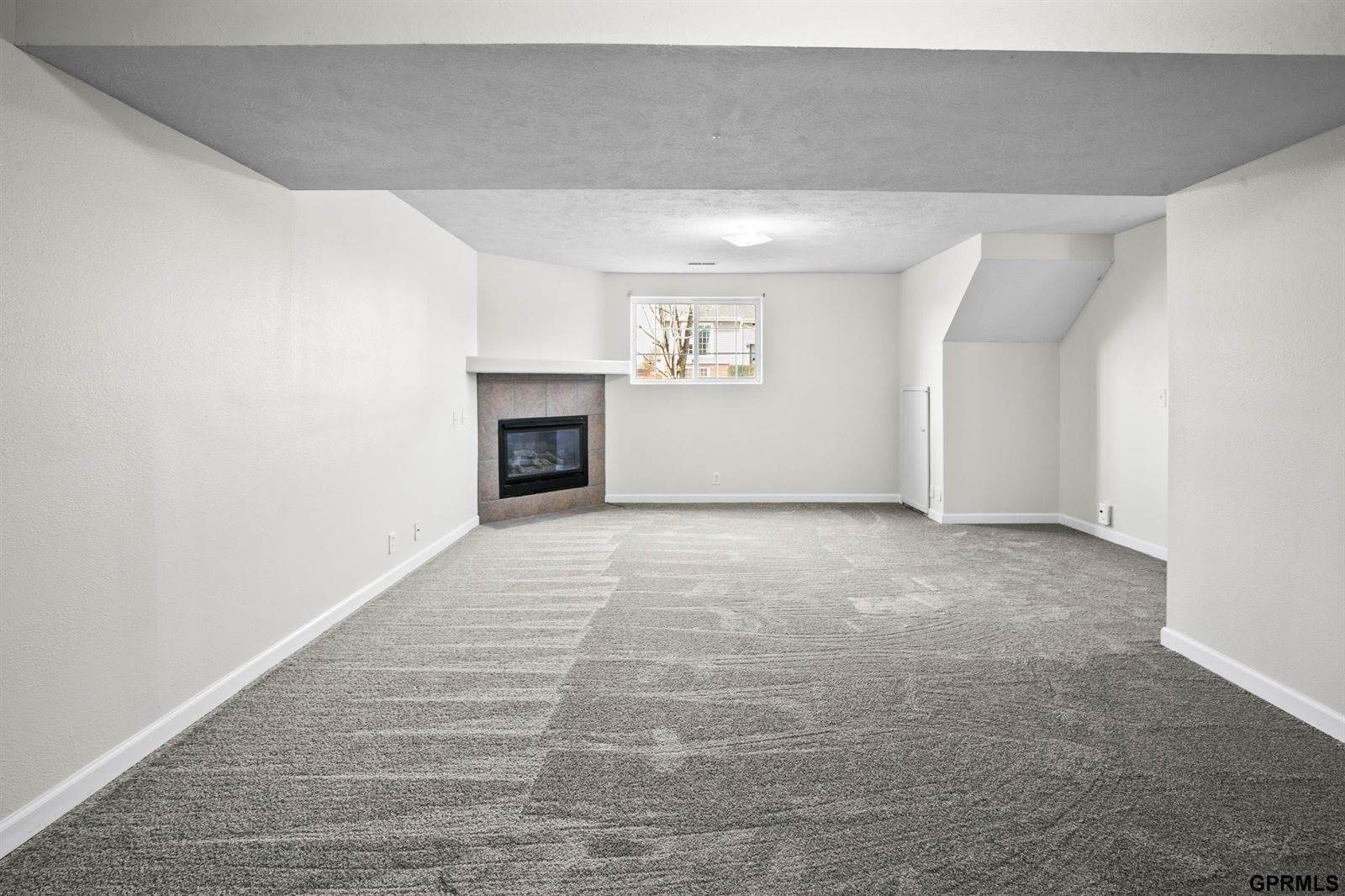 11007 South 17th Street, Bellevue, NE 68123