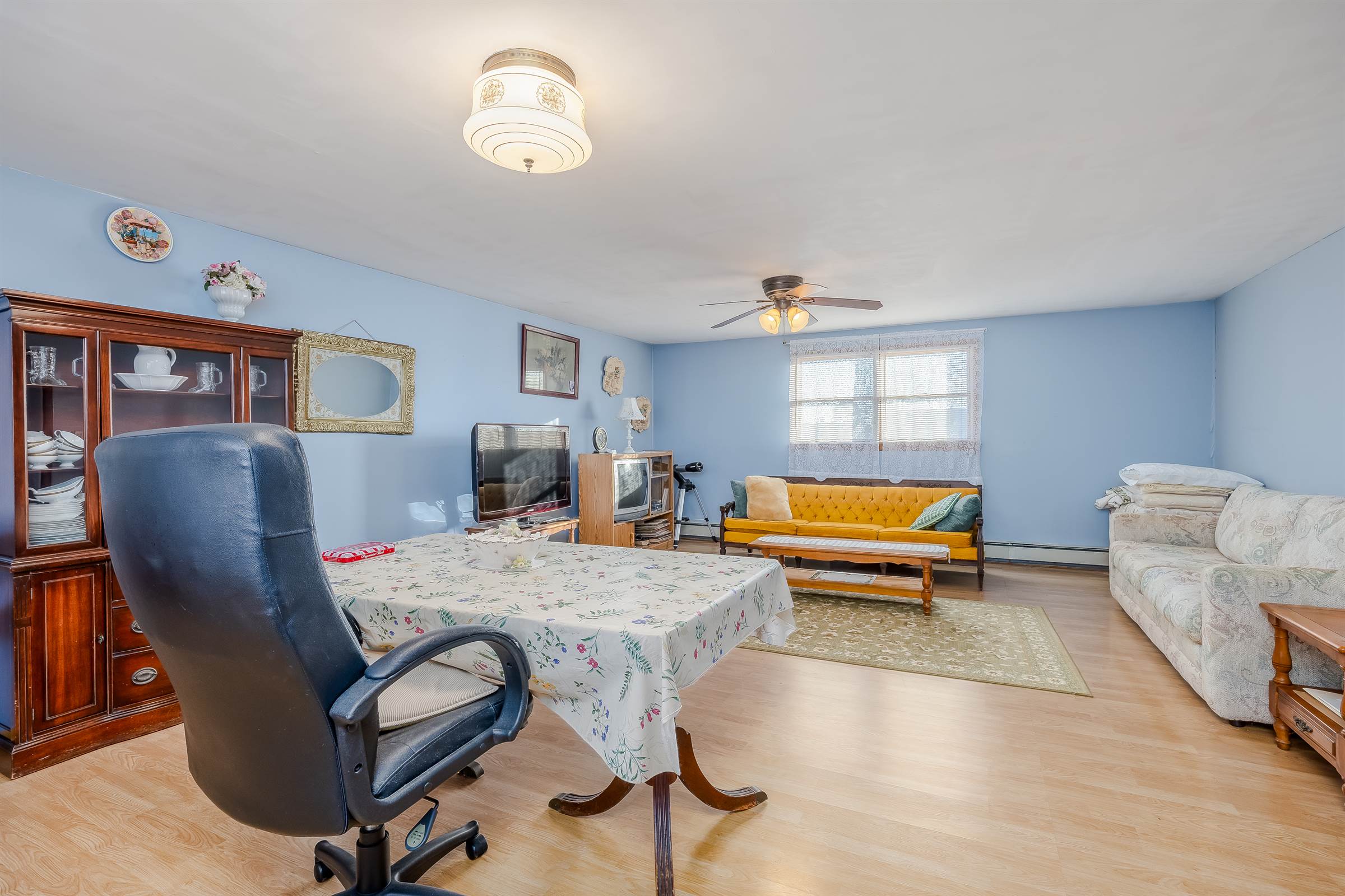 35 Crag Lane, Levittown, NY 11756