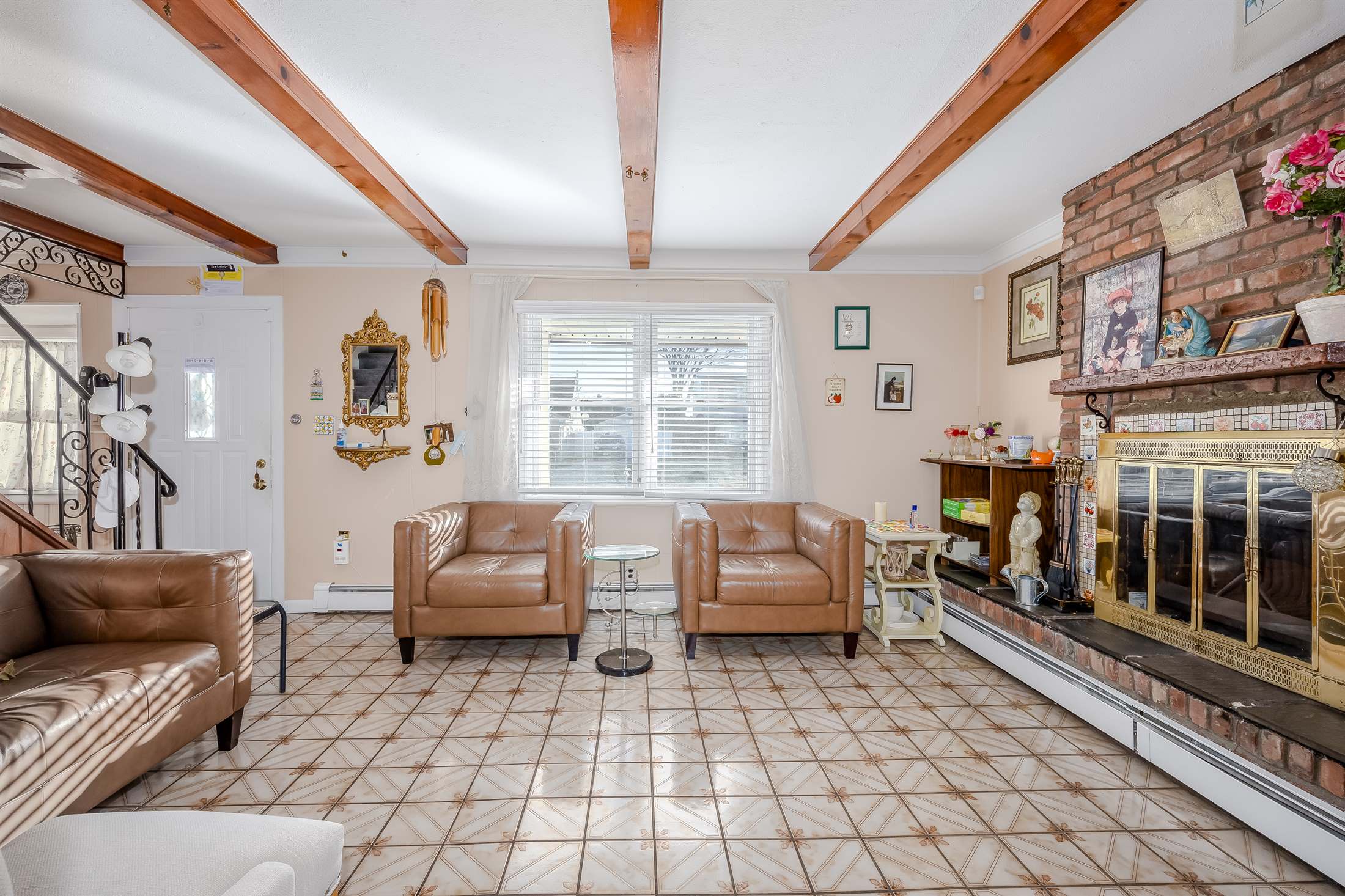 35 Crag Lane, Levittown, NY 11756