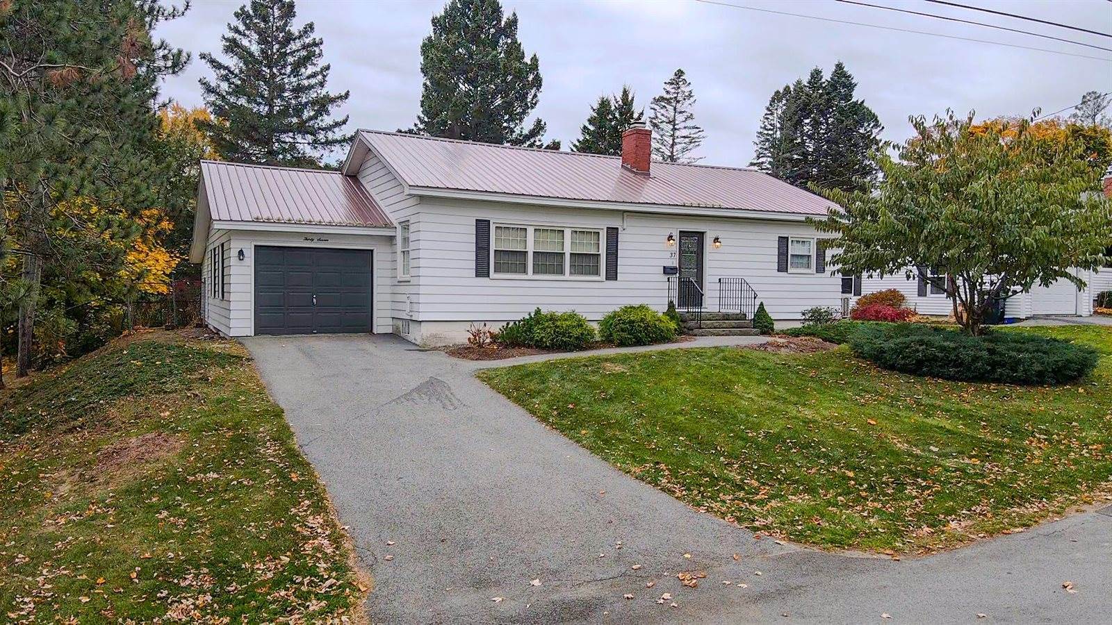 37 Mountain View Avenue, Bangor, ME 04401