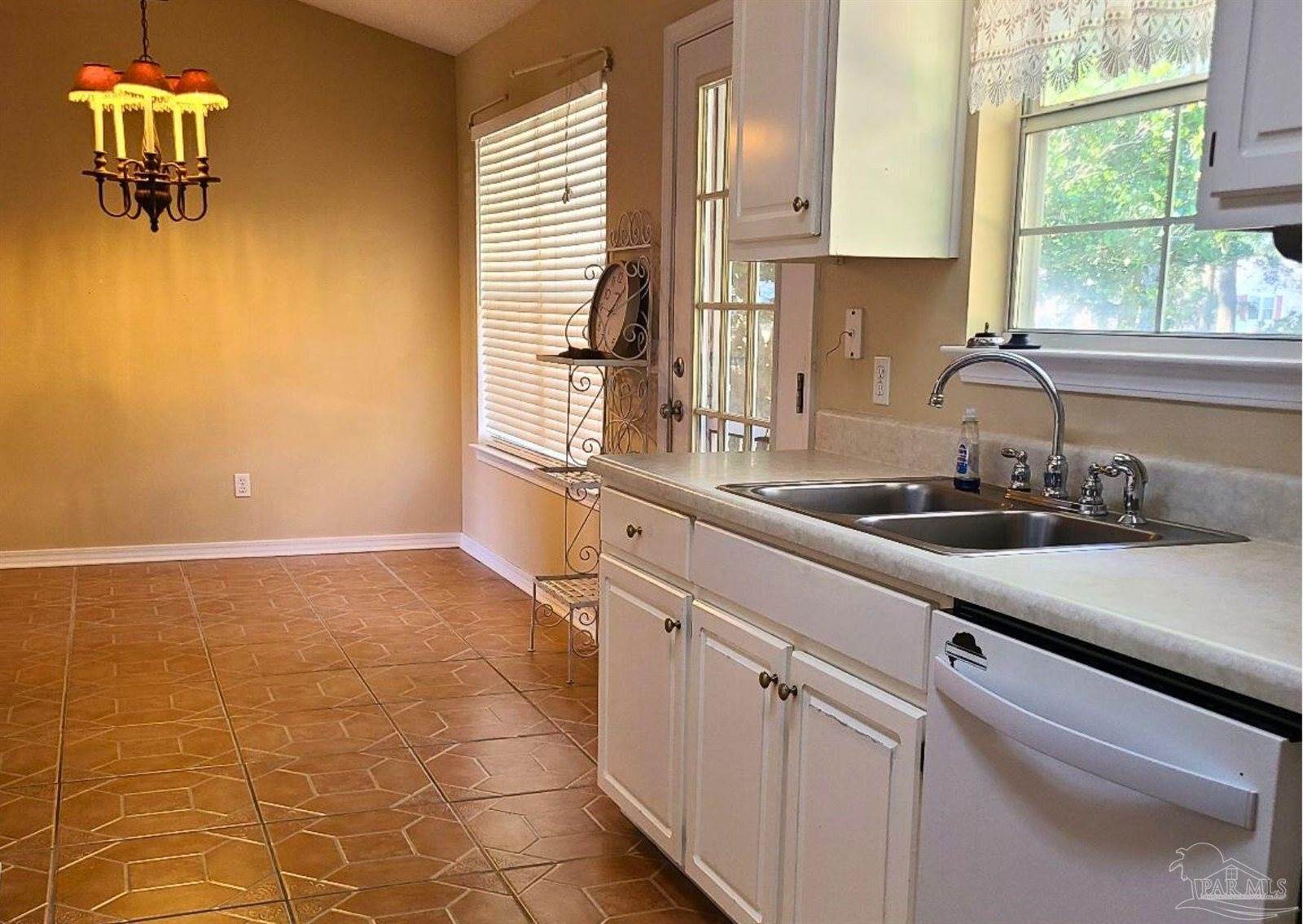 6520 Eagle Crest Dr, Milton, FL 32570