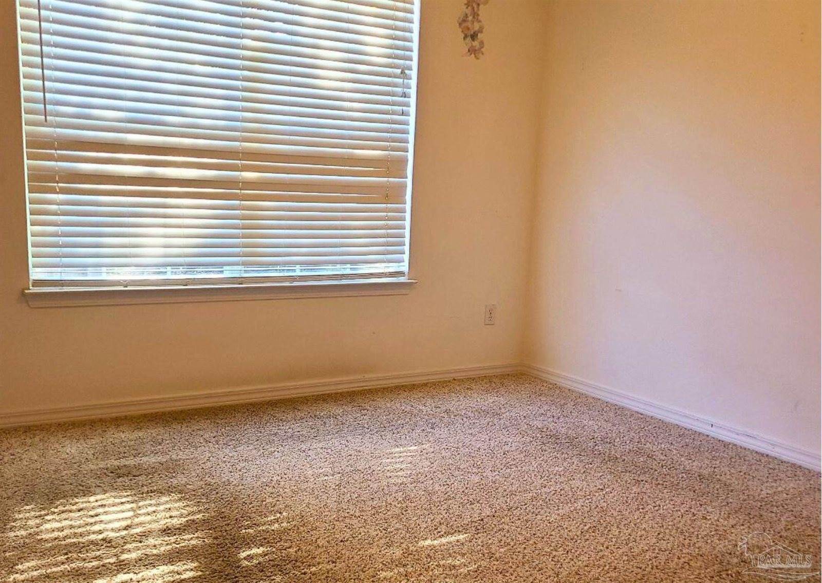 6520 Eagle Crest Dr, Milton, FL 32570