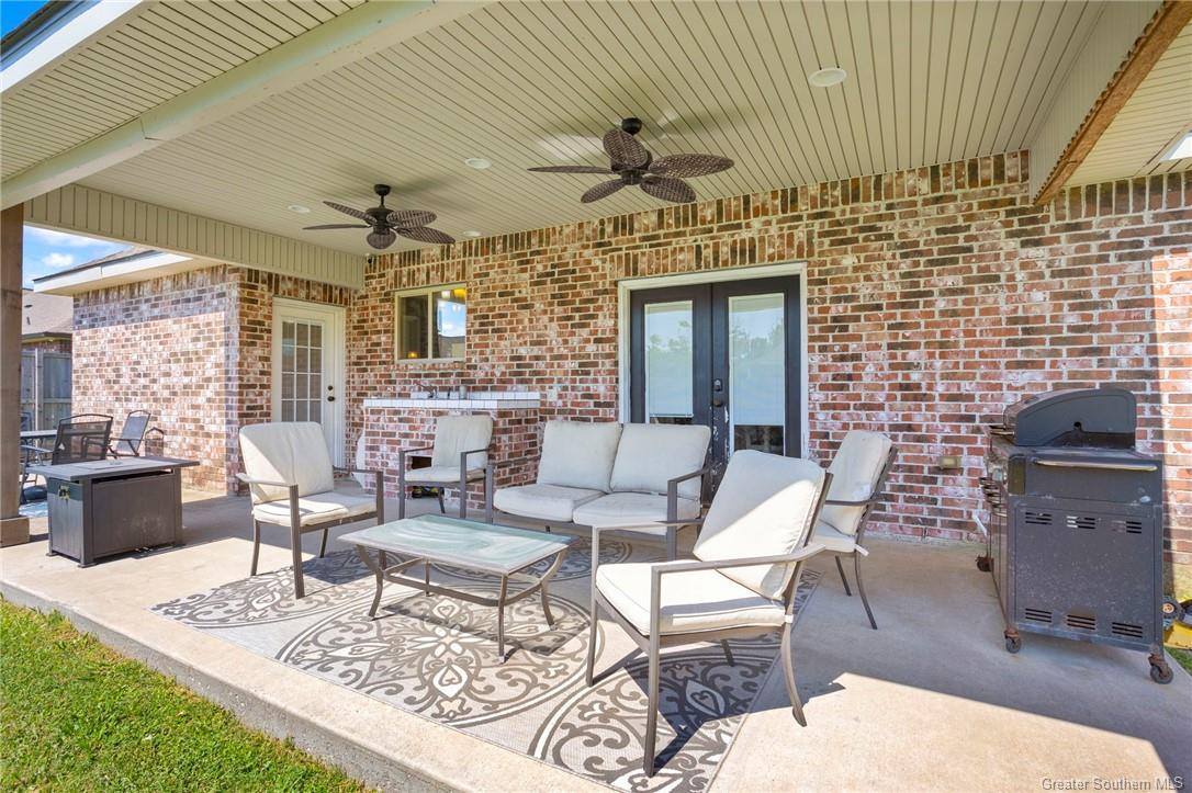 836 Magdalena Street, Sulphur, LA 70663