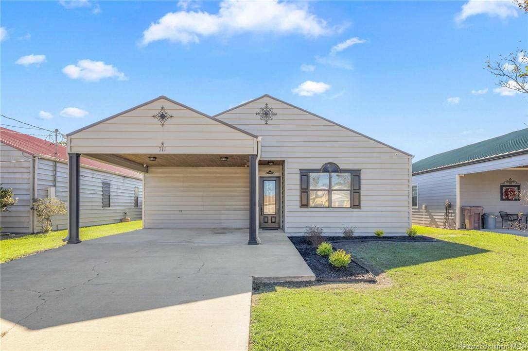 711 Cash Street, Westlake, LA 70669
